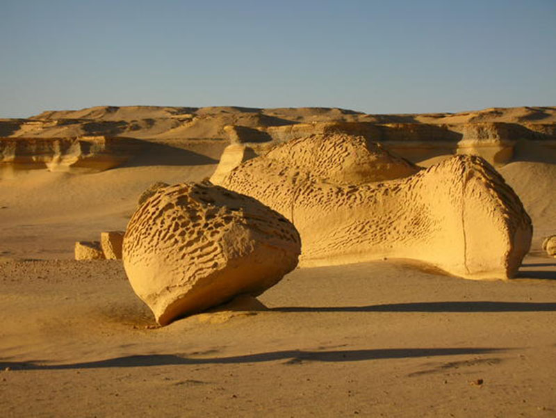 Formazioni rocciose nella Valle delle Balene, oasi del Fayyum, Egitto