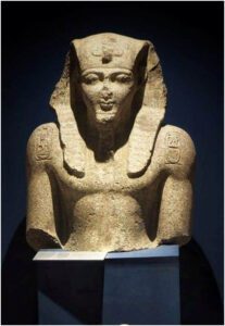 Altägyptische Statue im Archäologischen Museum von Matrouh