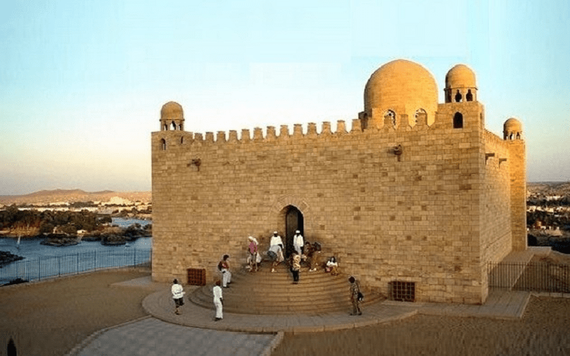 Aga-Khan-Mausoleum am Nil in Assuan, Ägypten