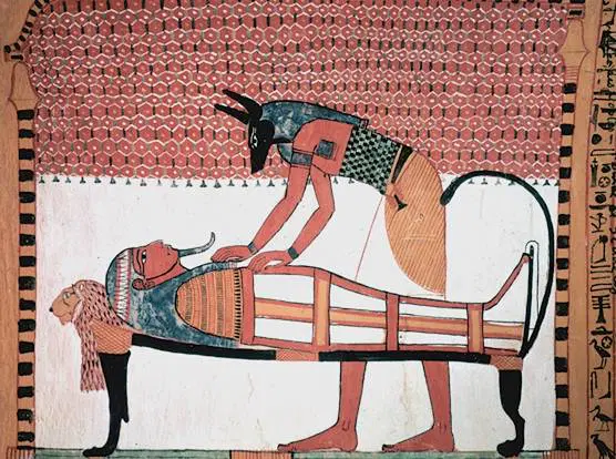 Anubis bei der Mumie von Sennedjem im alten Ägypten