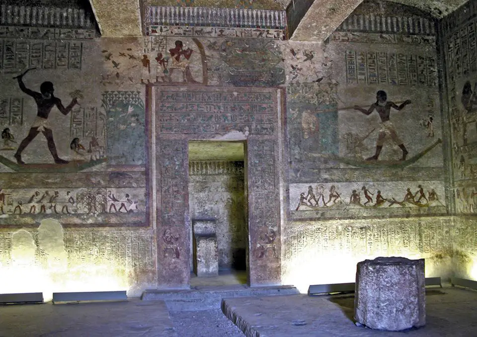 Discover Beni Hassan from Cairo