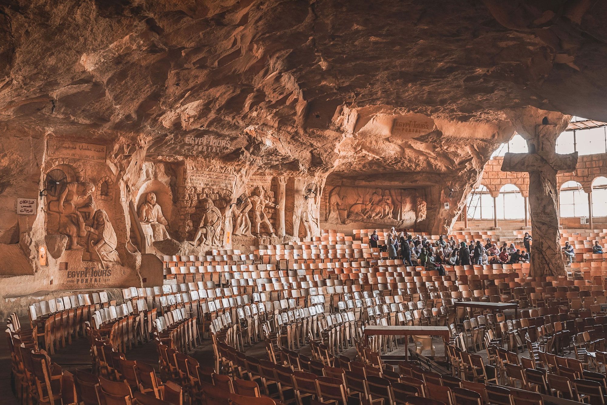 Cave Church and Garbage City tour Cairo
