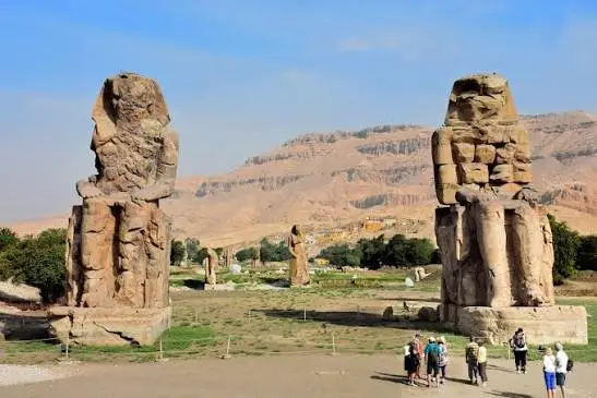 Colossi Memnon Luxor West Bank Tour