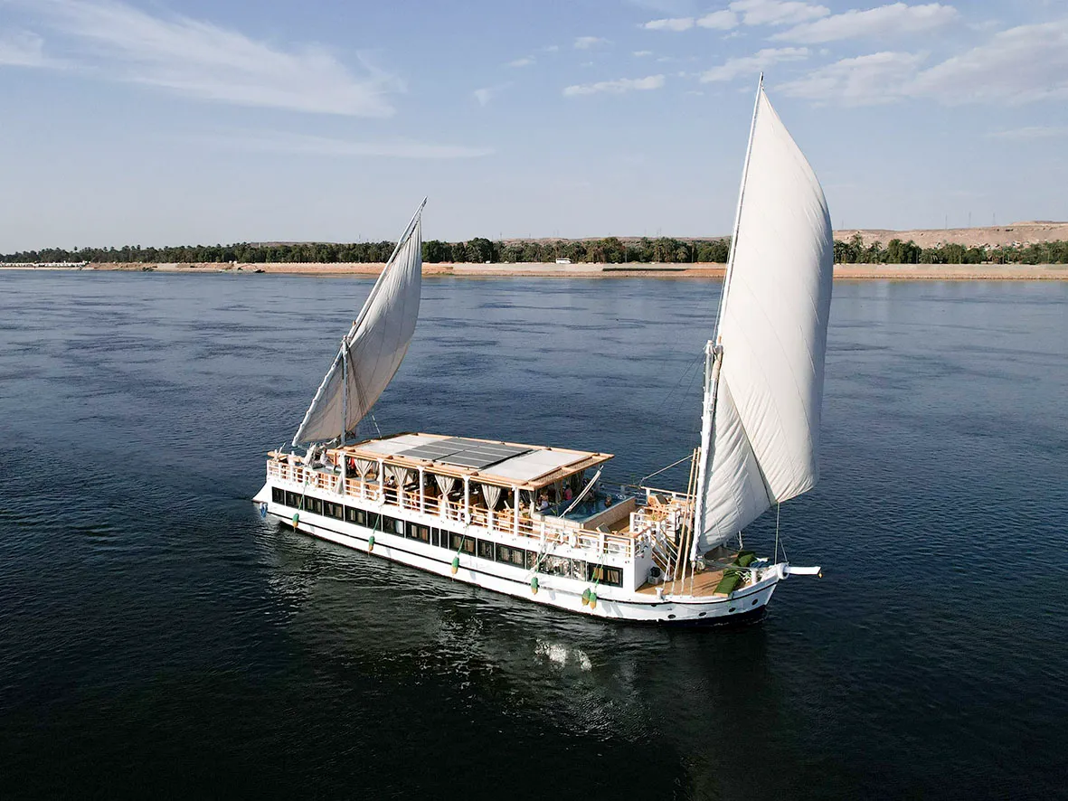 private Cairo Nile cruise tour with dahabiya