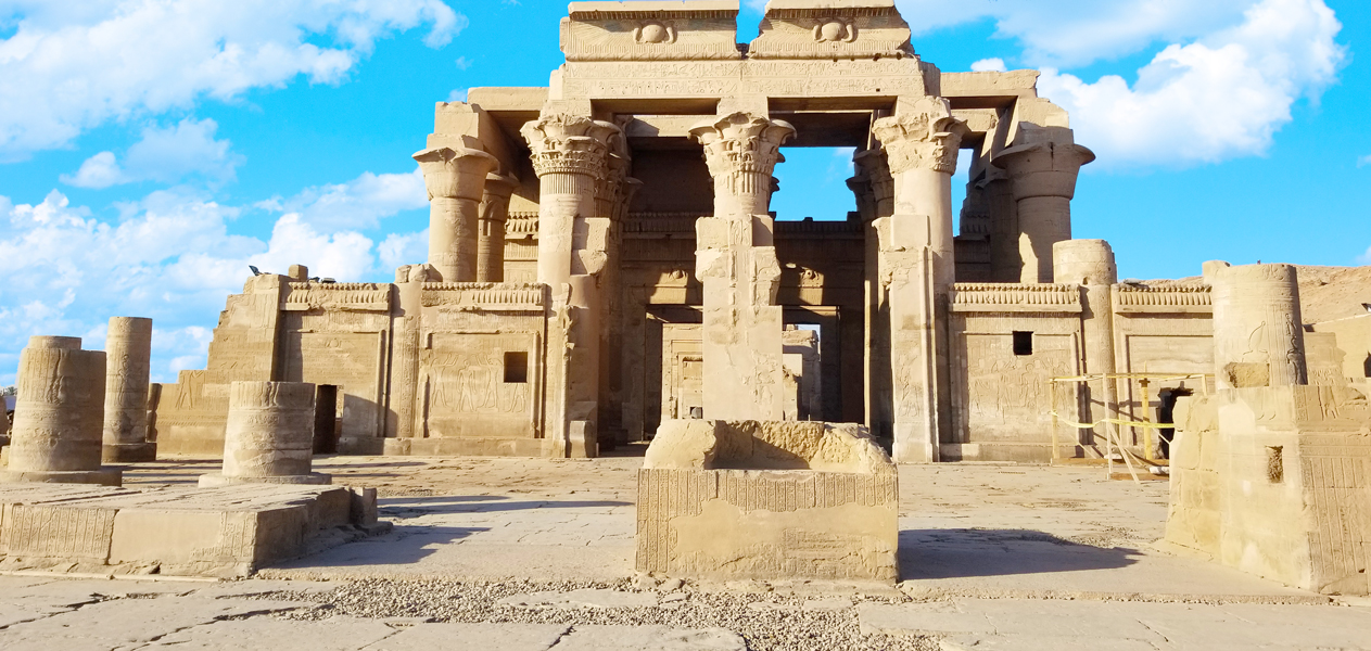 Visit Kom Ombo Temple in your Honeymoon tour