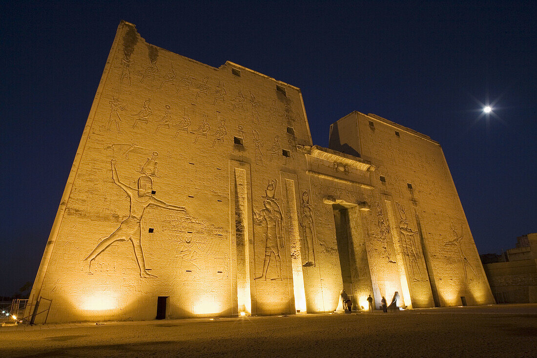 Explore Edfu Temple during Malouka Dahabiya Cruise