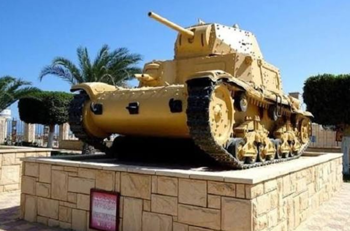 Char italien Fiat M13/40 de la Seconde Guerre mondiale exposé au musée d'El Alamein.
