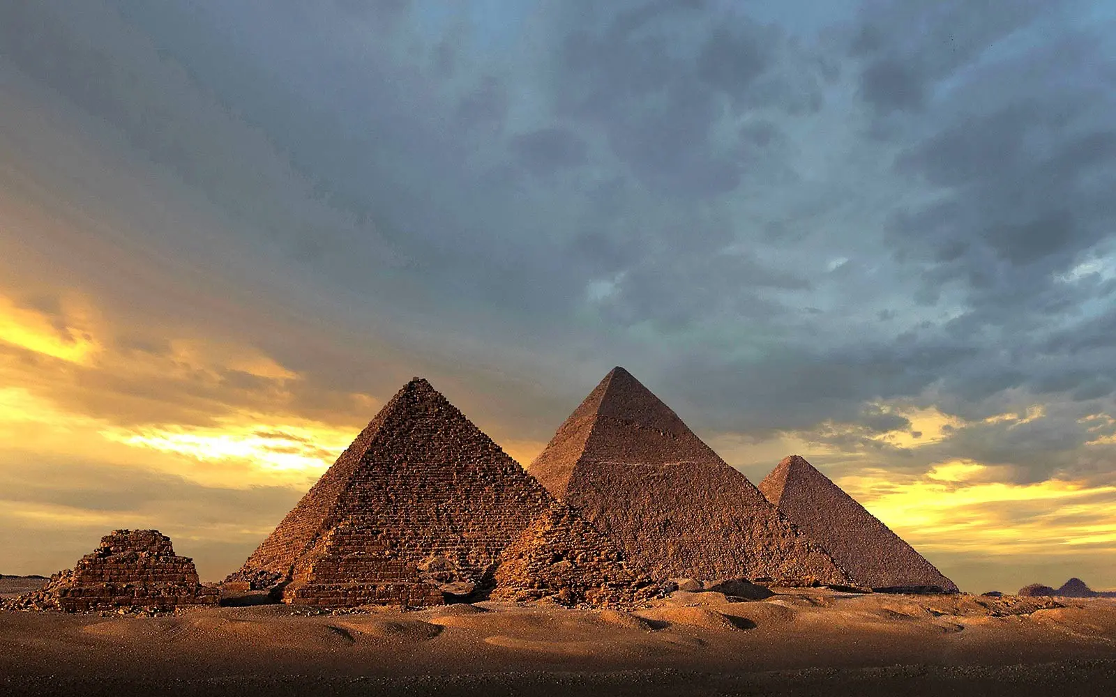 Giza Pyramids Trip from Port Said Port