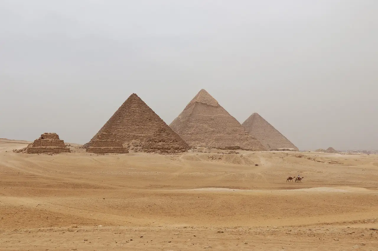 Giza Pyramids and GEM shore excursion from Port Said