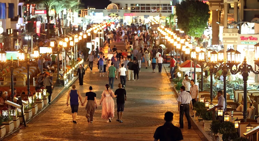 Guide de Naama Bay : plages, cafés et divertissements