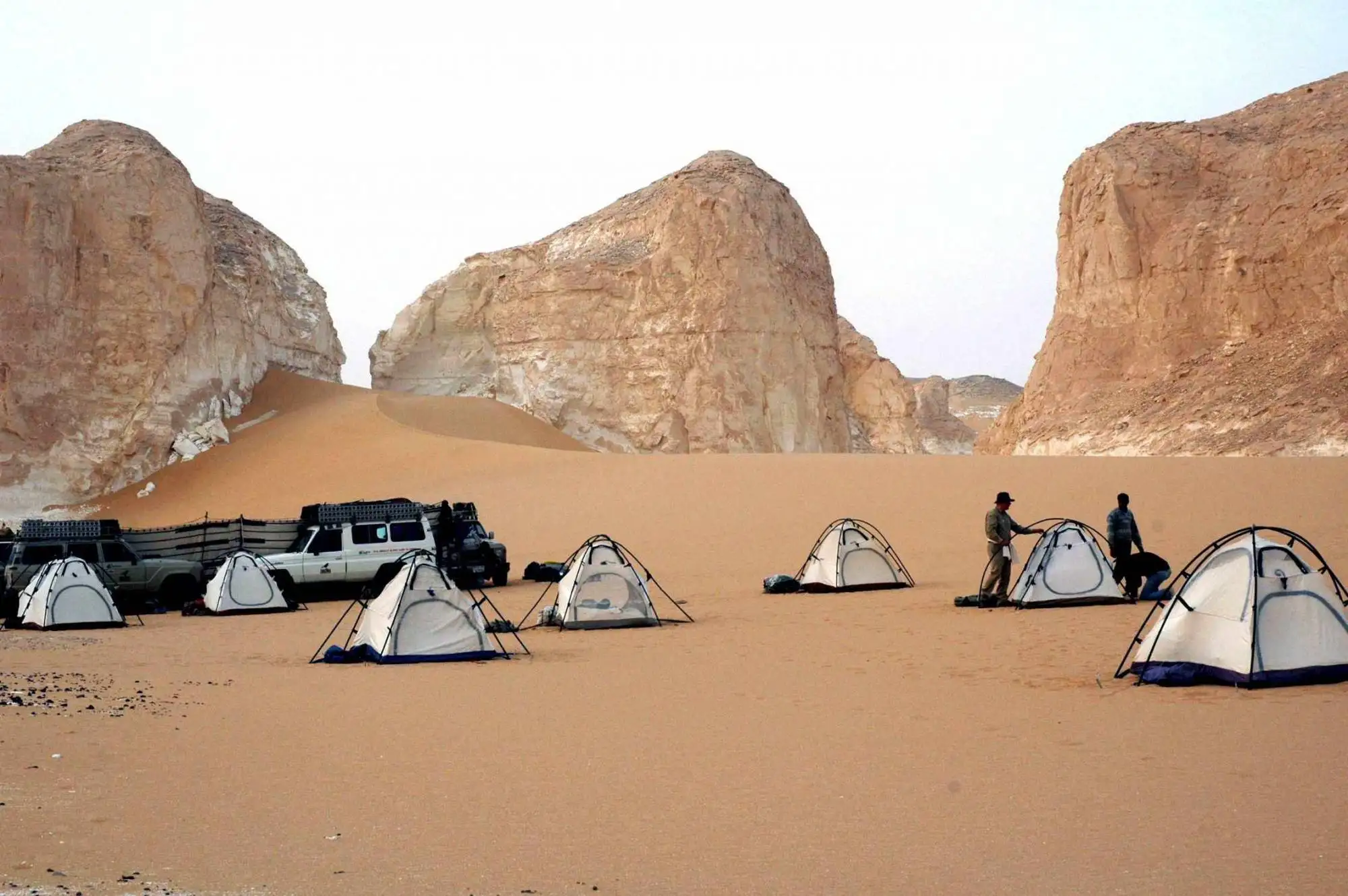 Safari d'une nuit à l'oasis de Bahariya et au désert blanc au départ du Caire