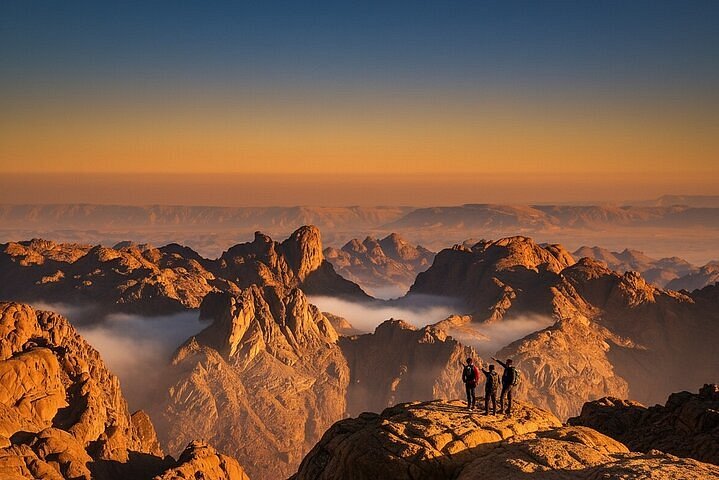 Wanderung zum Sonnenaufgang auf dem Berg Sinai: Ein spirituelles Abenteuer
