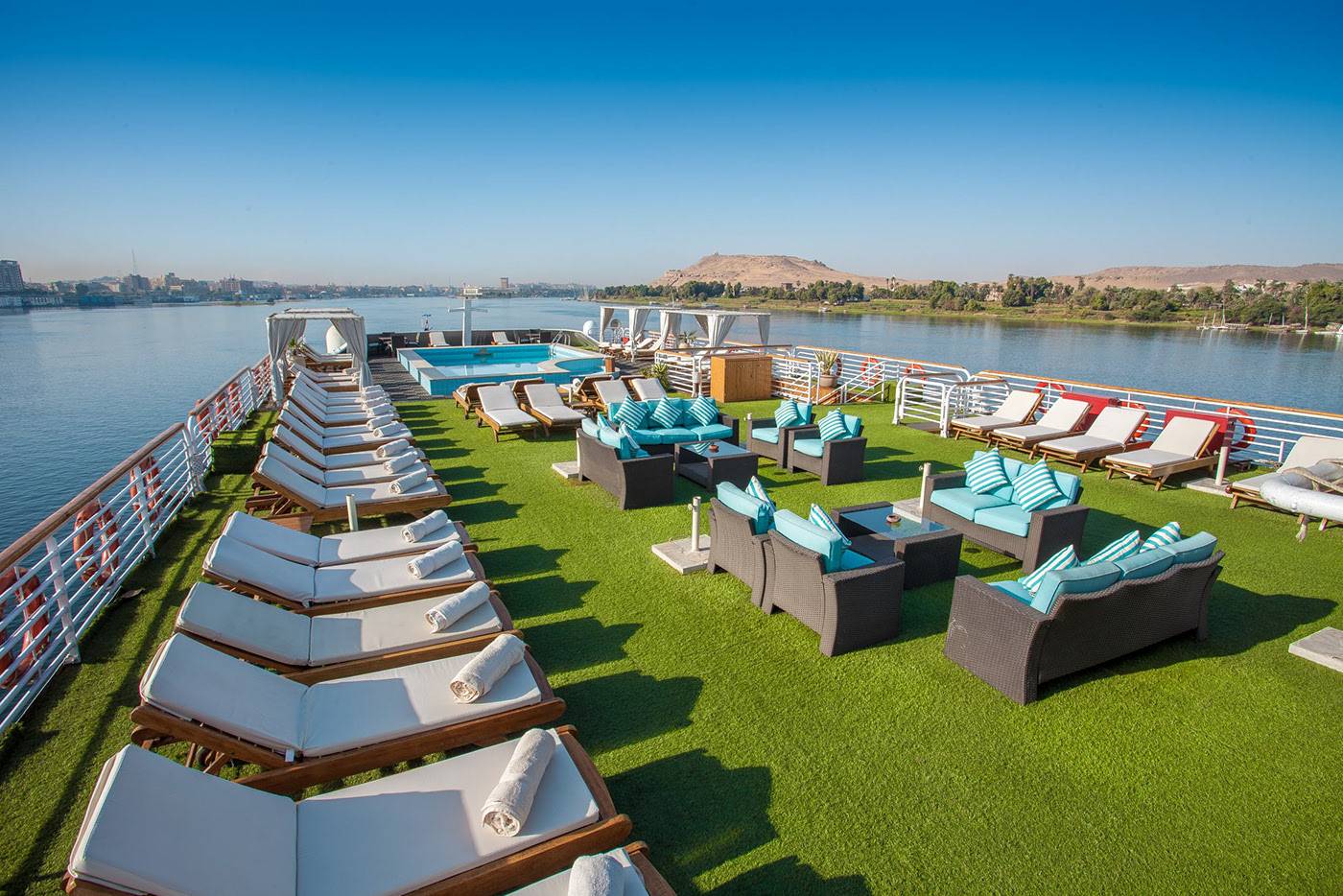 Movenpick Prince Abbas sailing experience