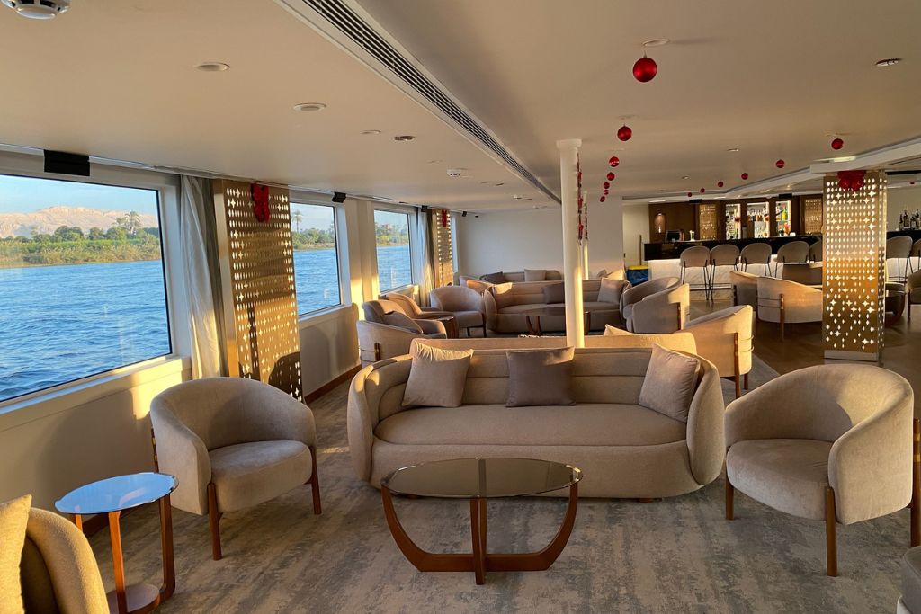 Explore Lake Nasser on Prince Abbas Cruise