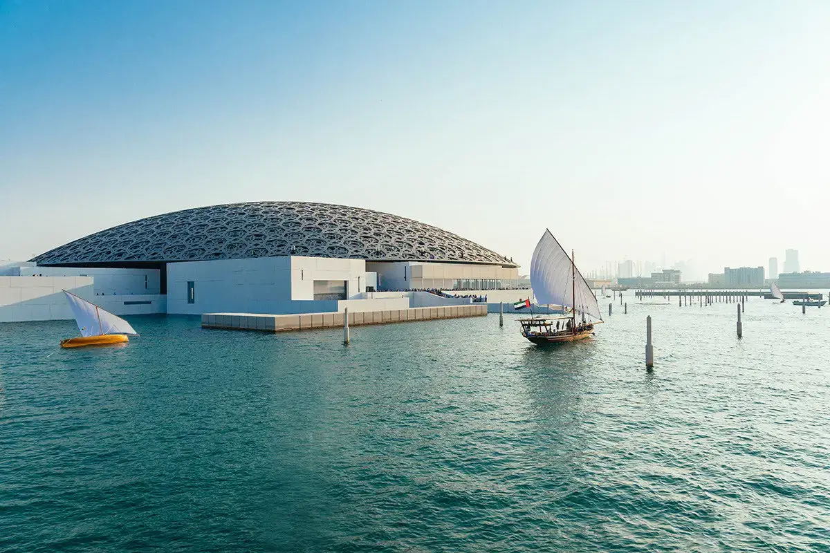 Abu Dhabi City Tour from Dubai Louvre