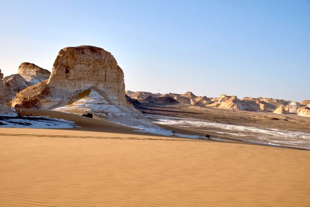 Black Desert: Egypt’s Hidden Natural Masterpieces