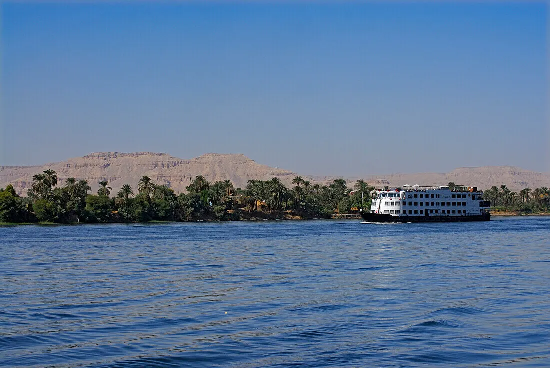 Budget Egypt and Nile Cruise Tour Package