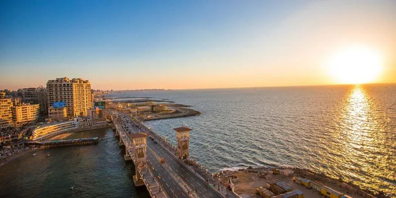 Cairo, Ismailia, Alexandria & El Alamein Budget Tour