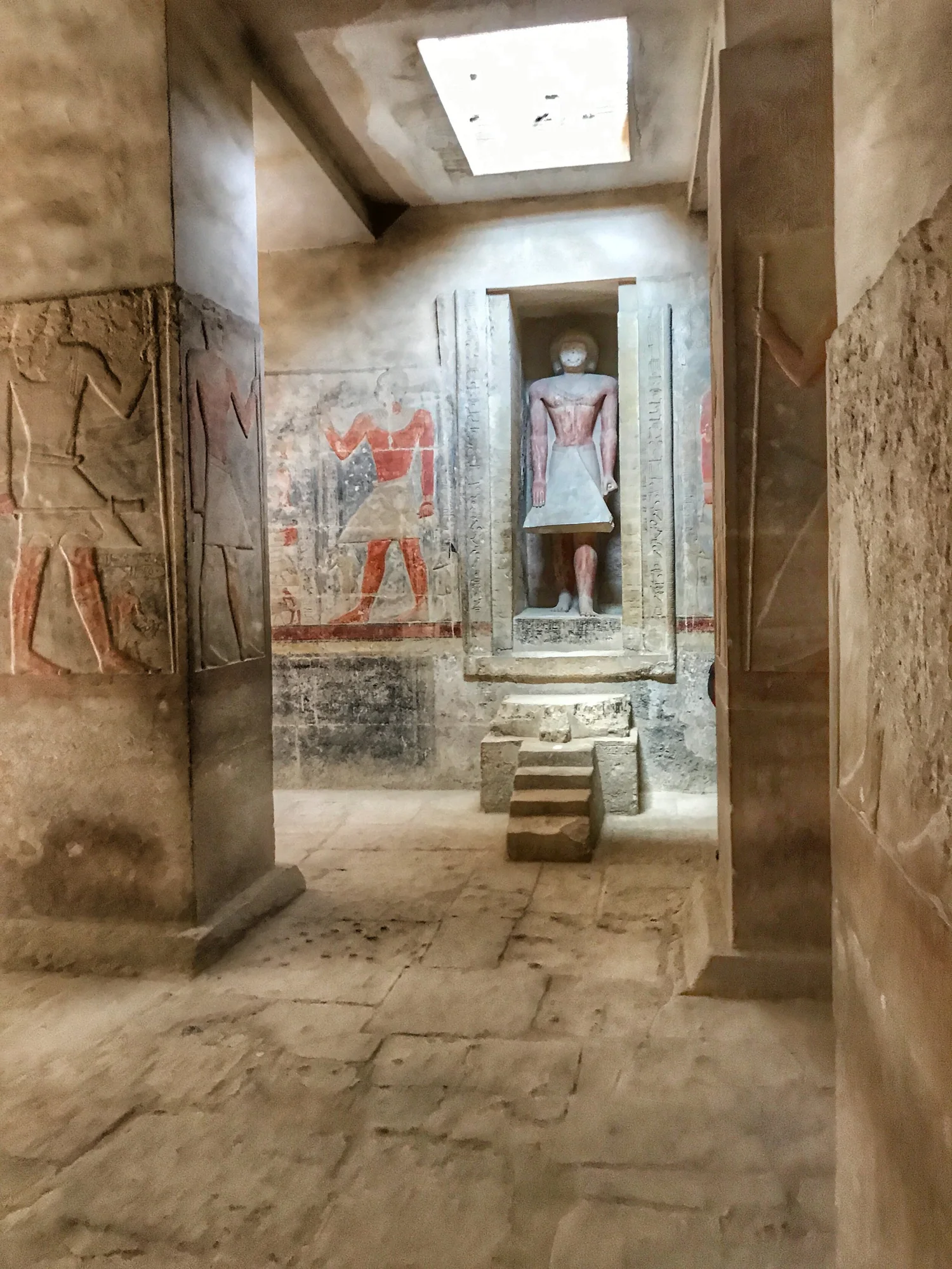 Estatua de Mereruka en la Tumba de Mereruka en Saqqara