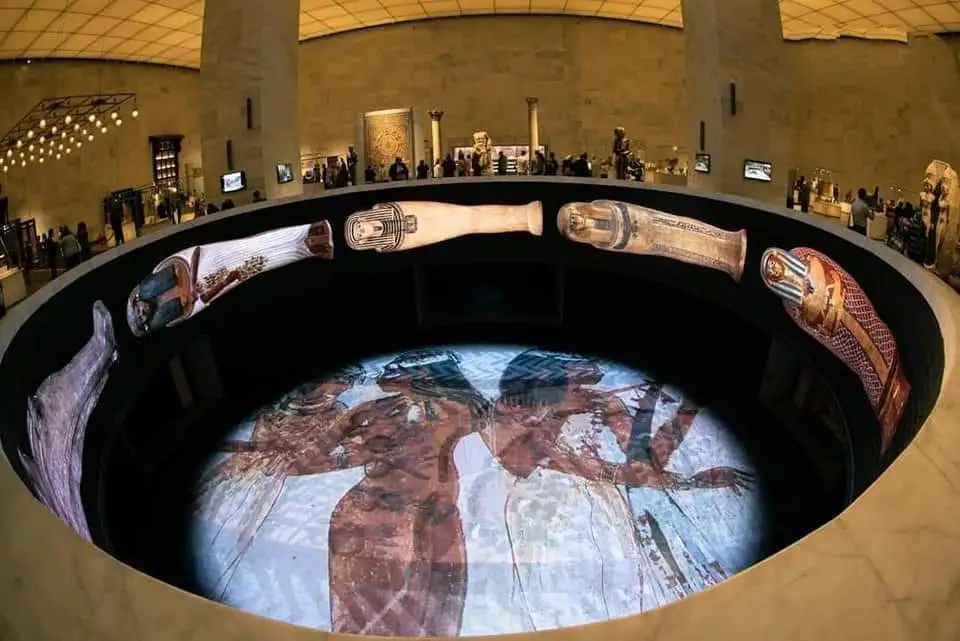 Luxor Museum mummy hall